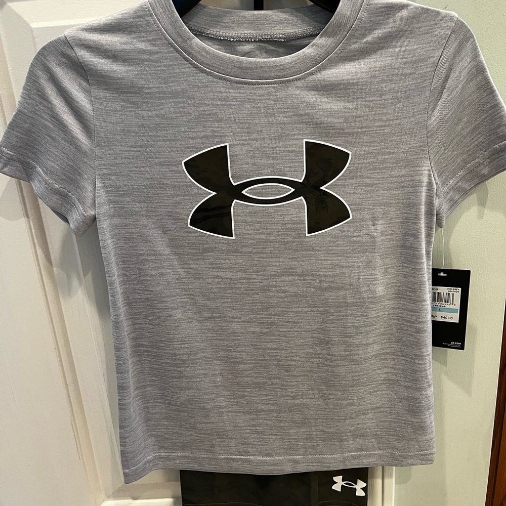 NWT. Under Armour Shirt and short combo.  Sz 5. Grey/Green camo.